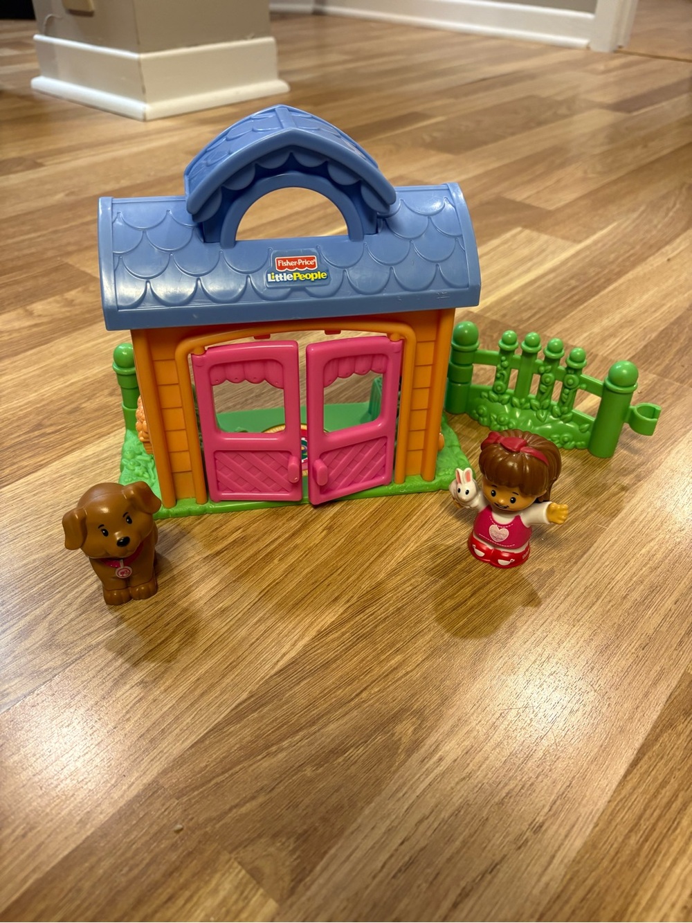 Fisher-Price Little People Blue Roof Playhouse with Pink Doors